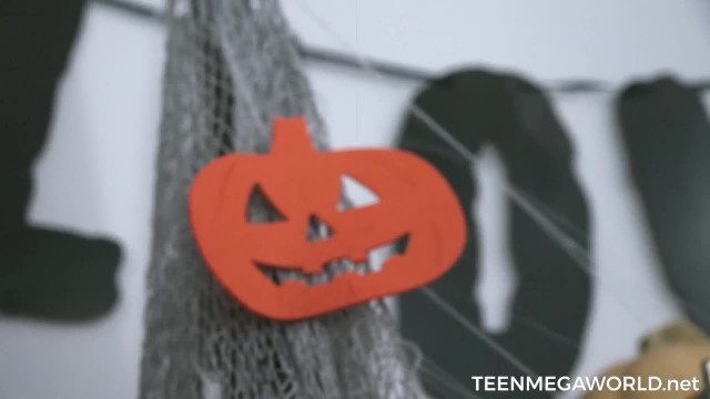 Праздник Хэллоуина, который запомнится анальными оргазмами - #1