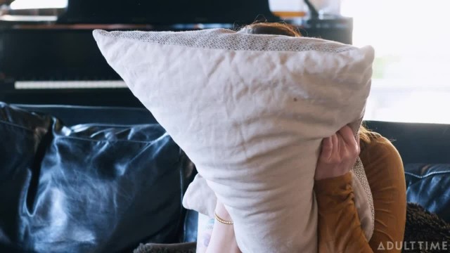 Трепетно лизать ароматные пилотки всегда очень приятно - #2