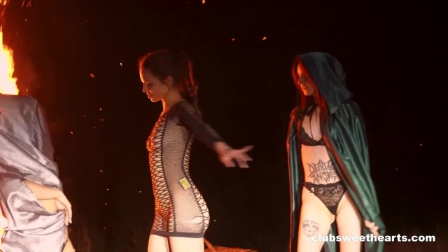 Вакханалия перевозбуждённых ведьмочек в ночь на Ивана Купала - #3