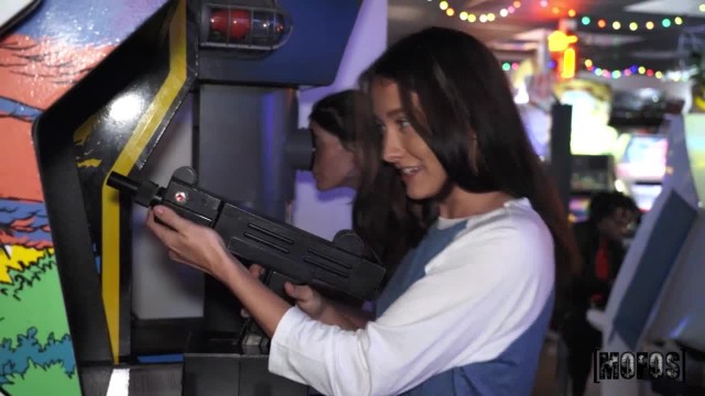 Неистовый разврат в игровом зале города Лас-Вегас - #1