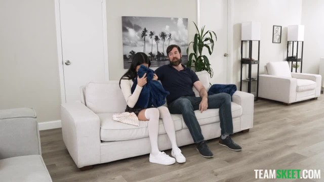 Неистовая анальная лихорадка горяченькой приёмной дочери - #2